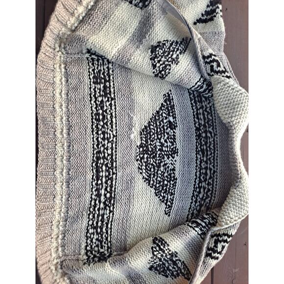 Cowichan Sweater Cardigan L Chunky Wool Knit Eagle Thunderbird Handmade Canada - Picture 5 of 6